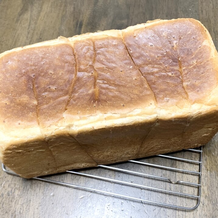 自家製酵母　酵母食パン　食パン　U字成形